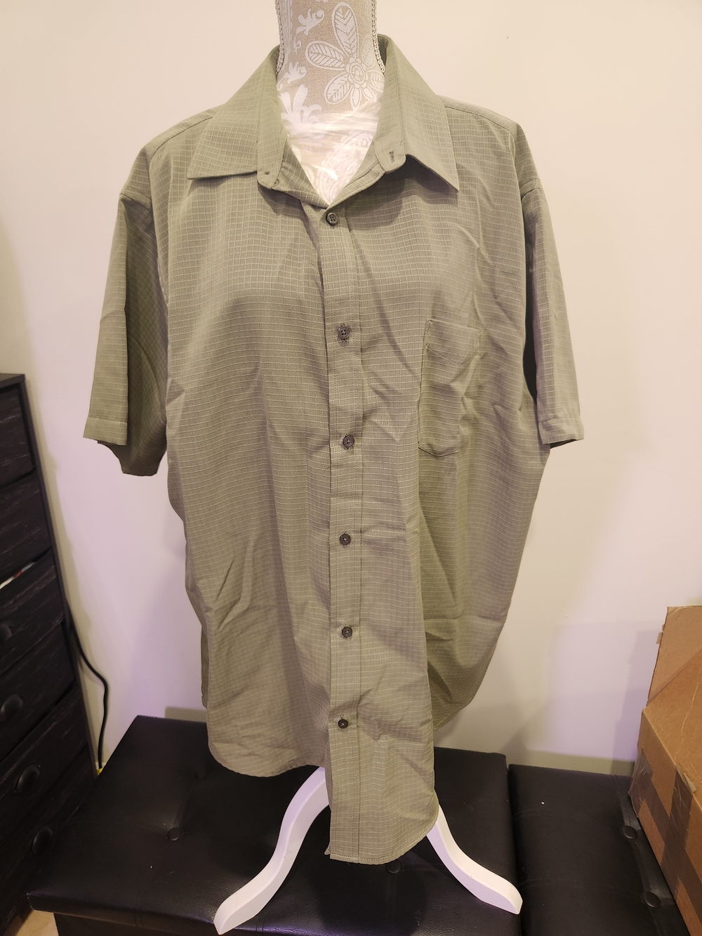 croft & barrow Olive Green Short Sleeve Button-Down Shirt